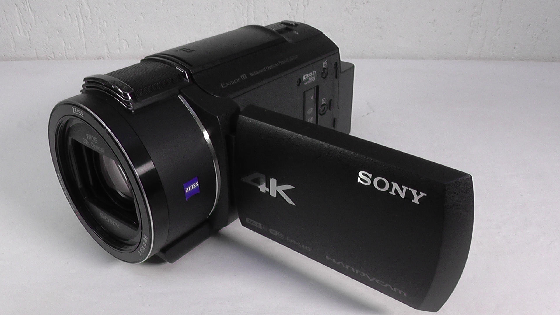 Filmadora sony fdr-ax43 4k de filmagem usada para produção de conteúdo corporativo e vídeos de treinamento. - Imagem 2
