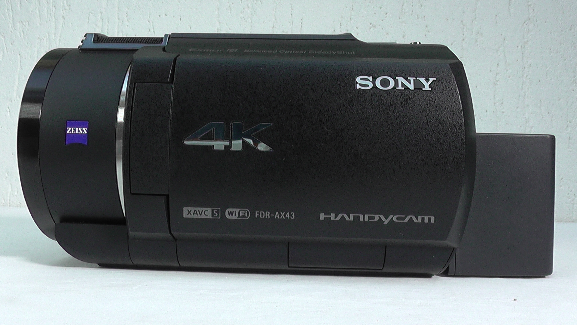 Filmadora sony fdr-ax43 4k de filmagem usada para produção de conteúdo corporativo e vídeos de treinamento. - Imagem 4