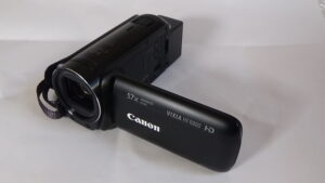 filmadora canon hf-r800 full hd alta definição para vídeos  vibrantes. seus momentos em detalhes.