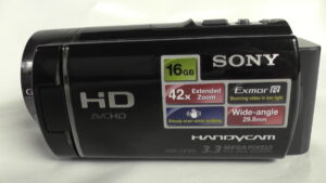 filmadora sony hdr-cx160 tradição e inovação em equipamentos de vídeo. desempenho comprovado.