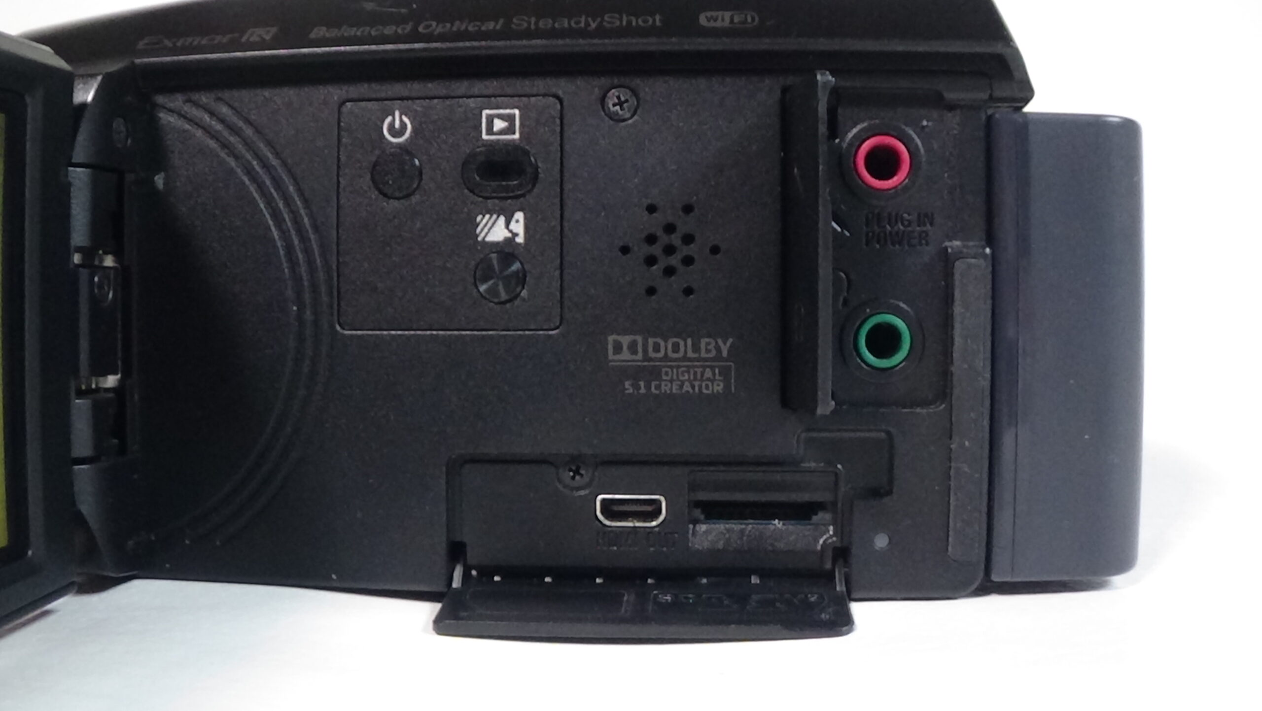 filmadora sony hdr-cx675 pequena no tamanho, grande na captura. discreta e eficiente - Imagem 5